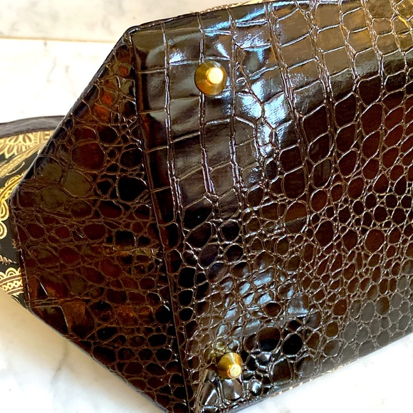 XL Paisley and Faux Alligator Trimmed Tote - Picture 5 of 10